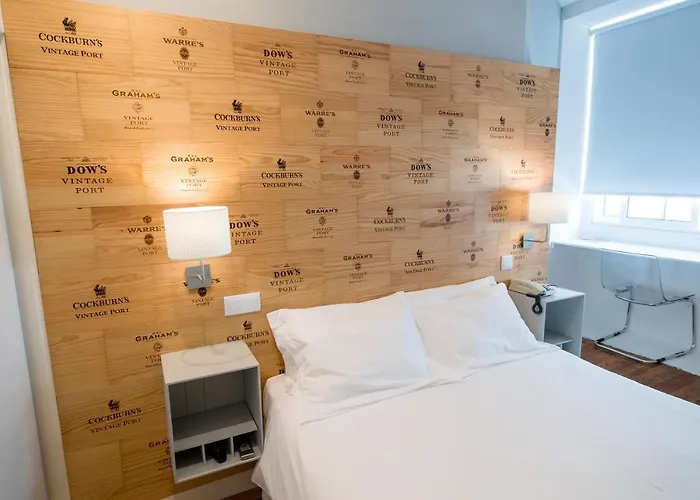 Decanting House 2* Porto