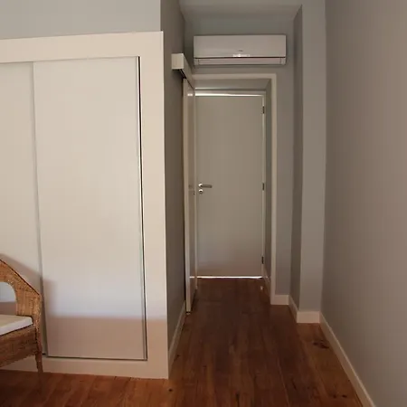 Decanting House Hotel