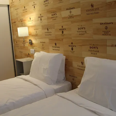 Hotel Decanting House