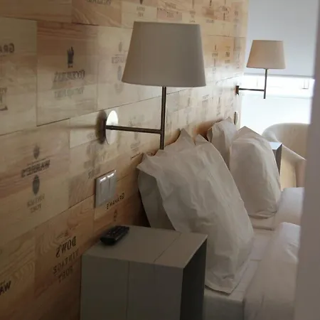 Decanting House Hotel 2*