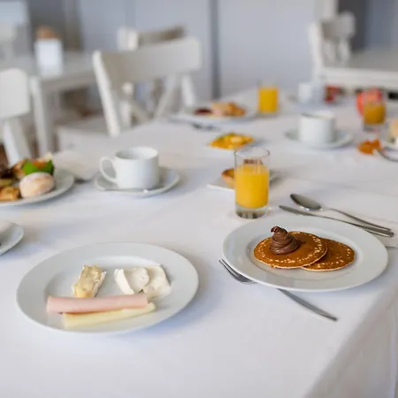 Decanting House Oporto