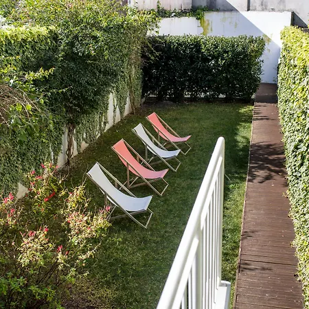 Hotel Decanting House 2*