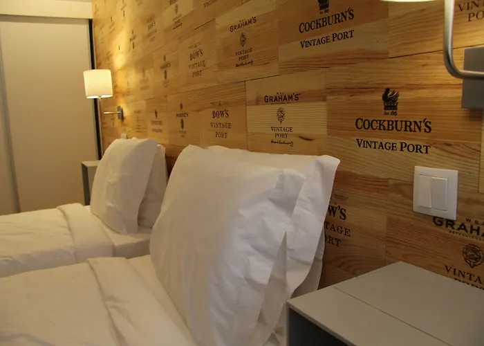 Decanting House 2* Oporto