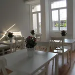 Decanting House Oporto