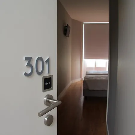 Decanting House Porto