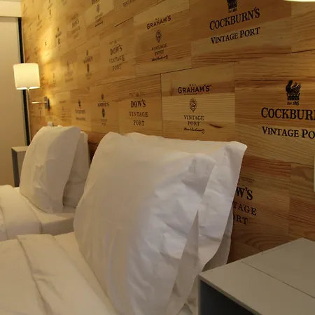 Decanting House 2* Porto