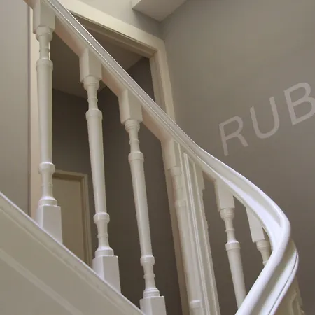 Decanting House Hotel