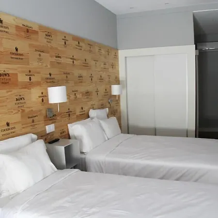 Decanting House מלון 2*