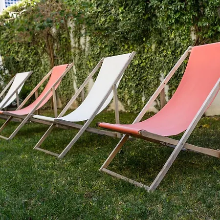 Decanting House Hotel