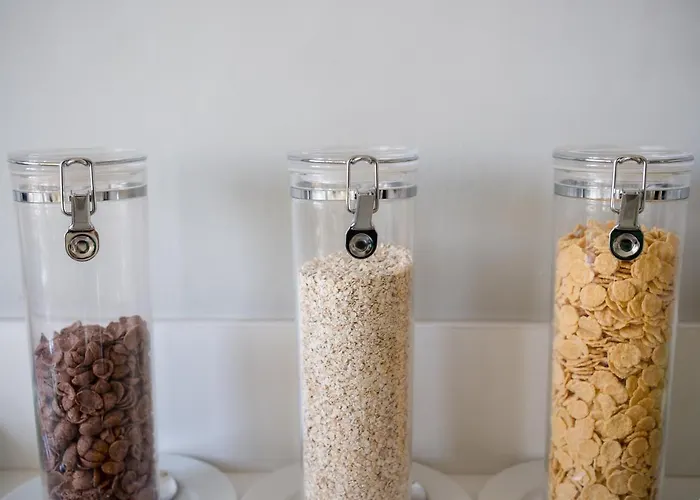 Hotel Decanting House