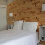 Decanting House Ξενοδοχείο 2*